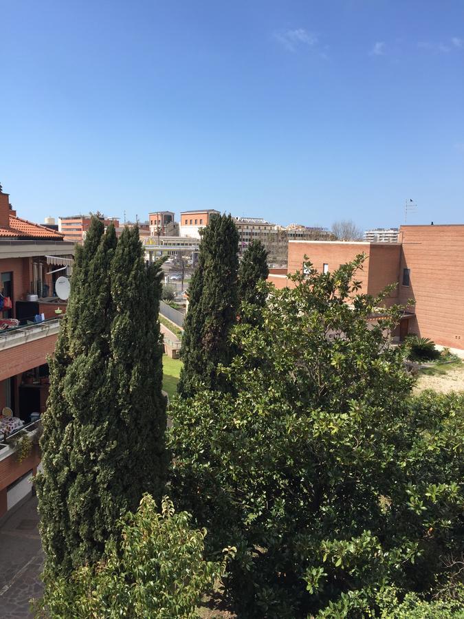 Eh Suites Rome Airport Euro House Hotels Фьюмичино Экстерьер фото